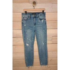 Judy Blue Jeans Women's 7/28 Mineral Blue Wash Relaxed Fit Distressed High Rise